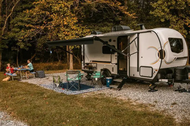Read more about the article Is a Used Travel Trailer Right For You?