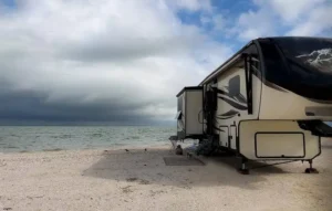 Read more about the article Your Guide to Buying a Fifth Wheel