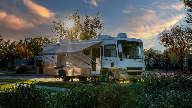 You are currently viewing Why You Should Buy a Motorhome