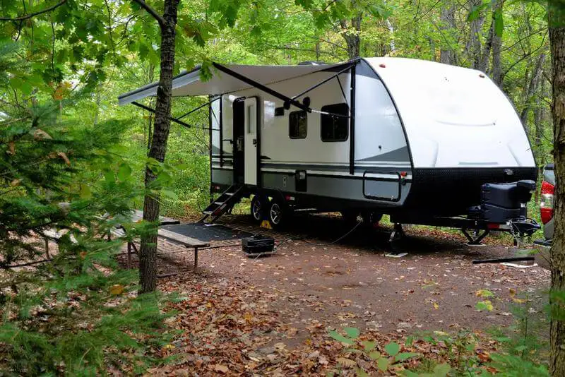 You are currently viewing Your Guide to RV Camping Etiquette